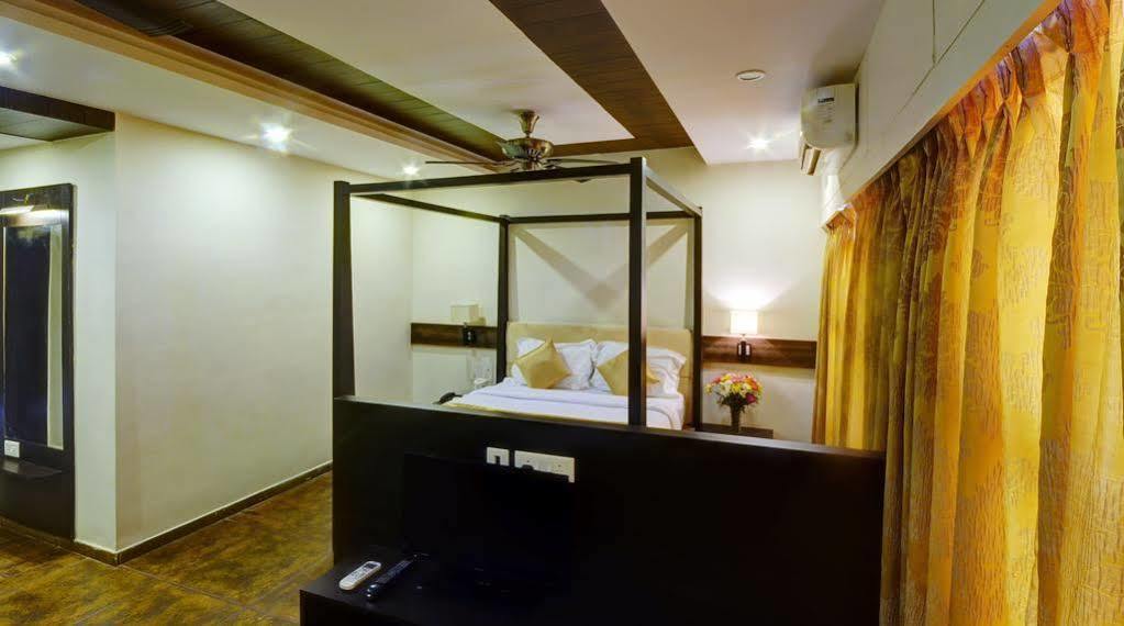 Resort De Crossroads Calangute Exteriér fotografie