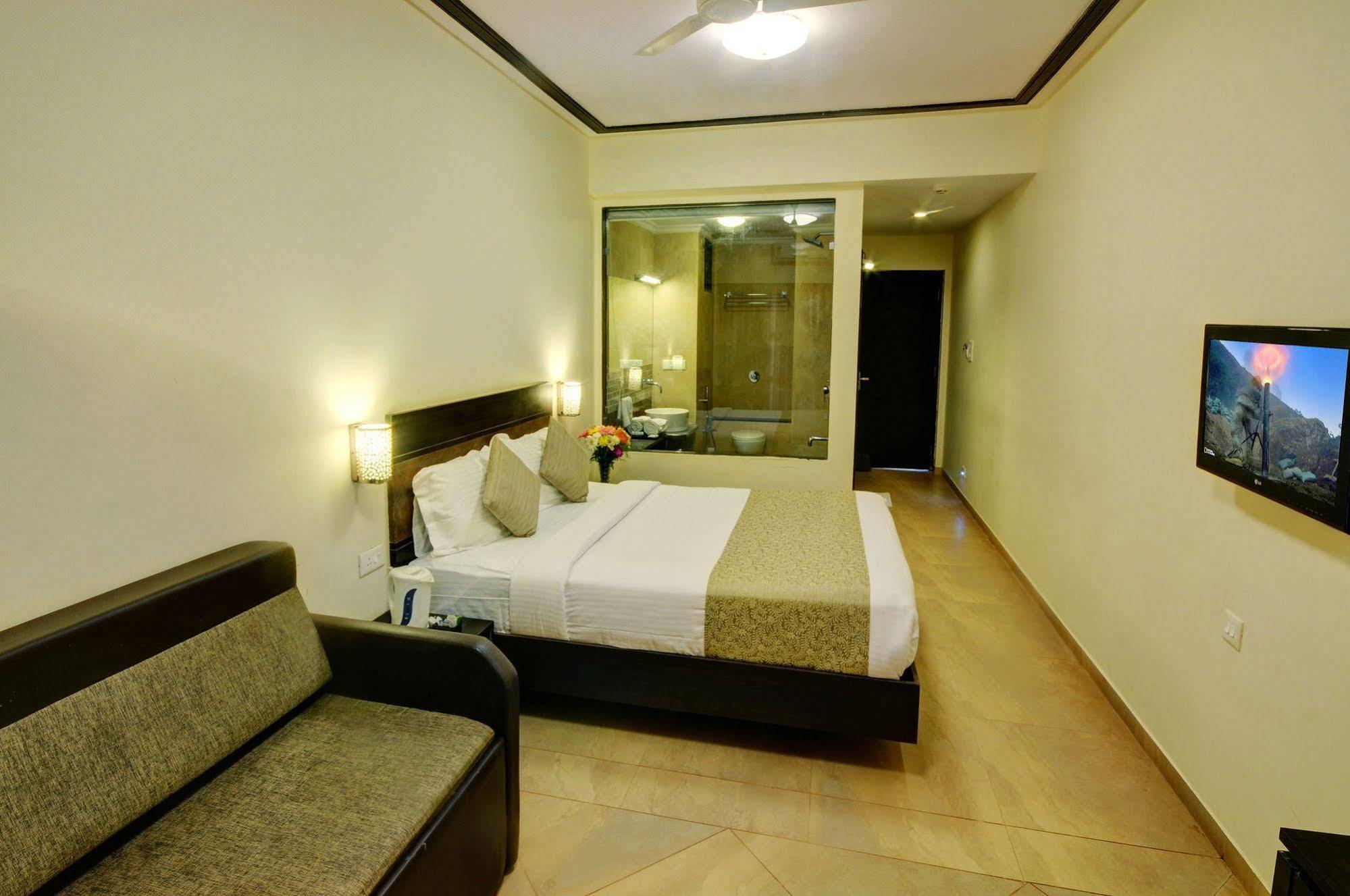 Resort De Crossroads Calangute Exteriér fotografie